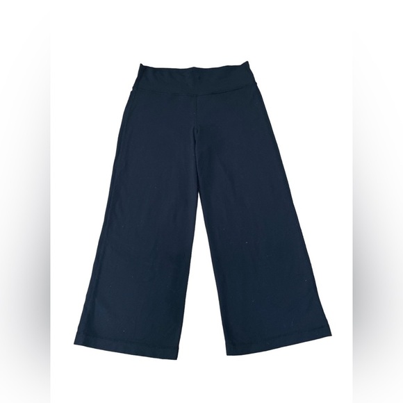 Lululemon Black Groove crop pants sz: 4 - Picture 1 of 2